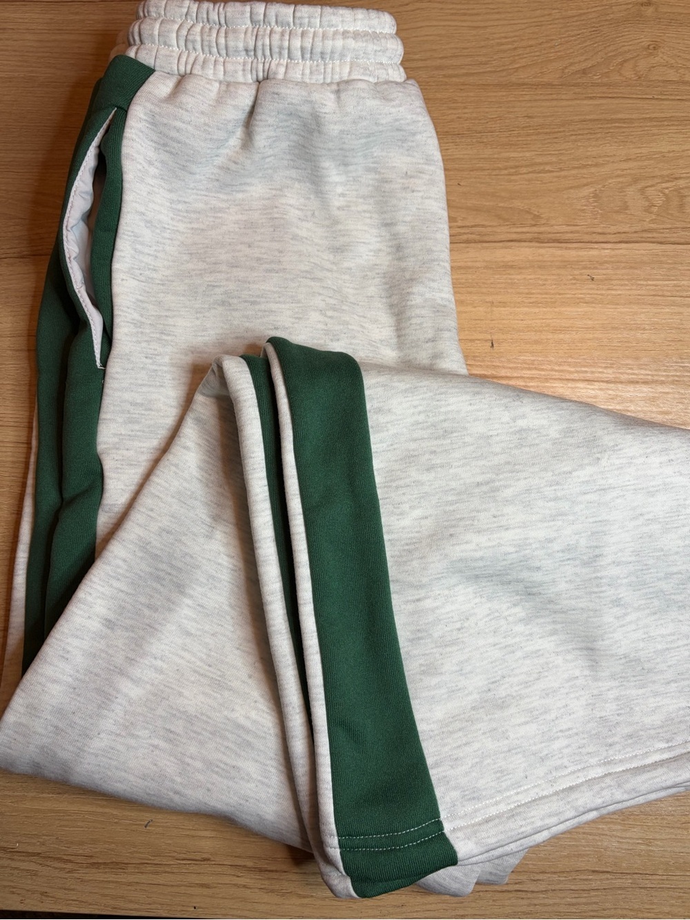 Missguided Grey & Green Side Stripe Sweatpants XS